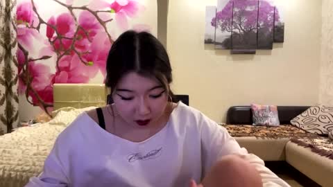 Eri online show from March 30, 7:14 pm