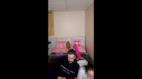 edmonton1985780 online show from April 8, 8:50 am