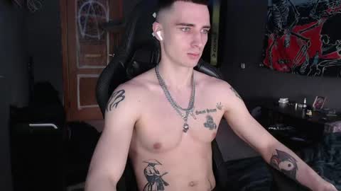 Eduar online show from April 29, 11:48 am