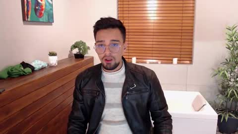 Snapshot of edward_maxx chatting on February 5, 3:02 am Eduardo online show from February 5, 3:02 am