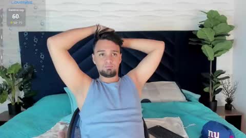 Snapshot of edward_maxx chatting on September 9, 5:07 am Eduardo online show from September 9, 5:07 am
