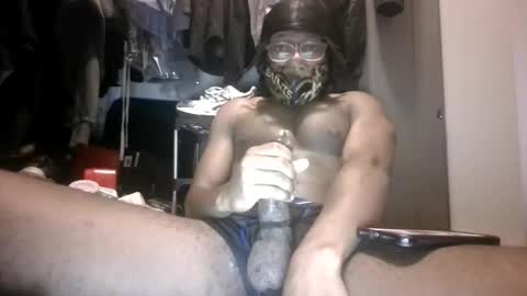 edwardallen032 online show from May 30, 1:04 am