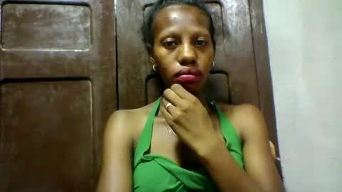 edwige770943 online show from May 10, 2:12 pm
