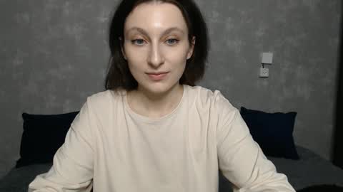 Anna online show from December 7, 9:22 am