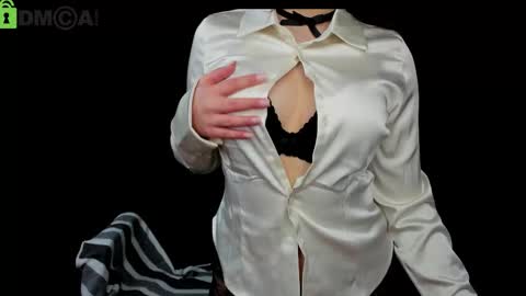 Effy Royse online show from February 24, 1:25 pm