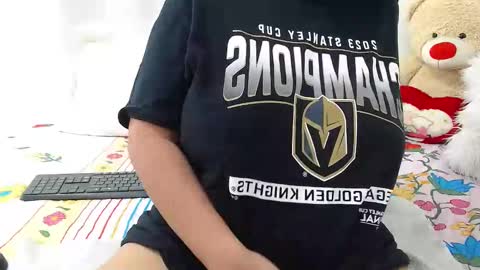 eileenmost online show from December 20, 11:58 pm