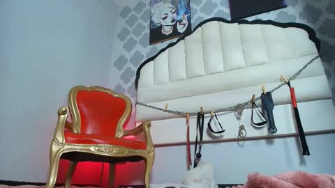 EimmyAdams online show from March 4, 8:28 pm