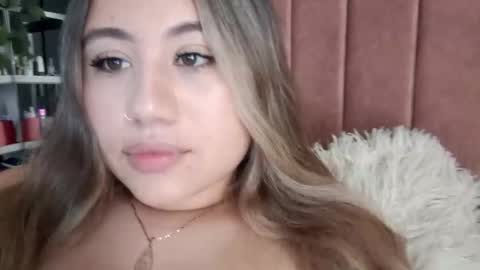 EIMY   MODEL INDEPENDENT online show from February 21, 8:56 pm