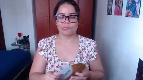 eimy_saenzz online show from November 30, 5:53 pm