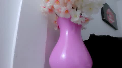 eimy online show from January 18, 12:58 pm