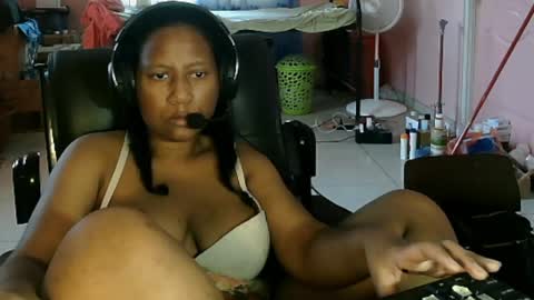 Eirondra Valeen online show from April 7, 2:19 pm