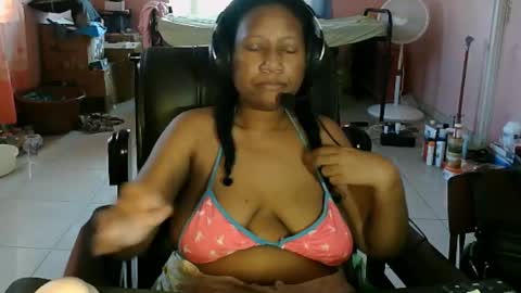 Eirondra Valeen online show from March 18, 1:06 pm