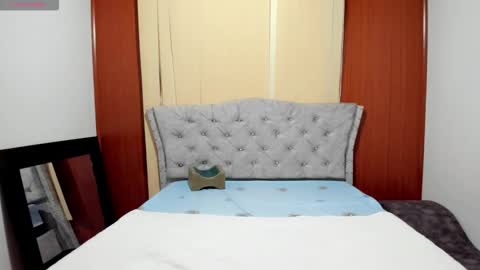 Snapshot of eitati_meghan_ chatting on October 18, 6:01 pm eitati_meghan_ online show from October 18, 6:01 pm