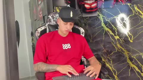 Eithan online show from April 18, 11:45 am