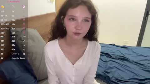 Ela online show from July 28, 7:50 pm