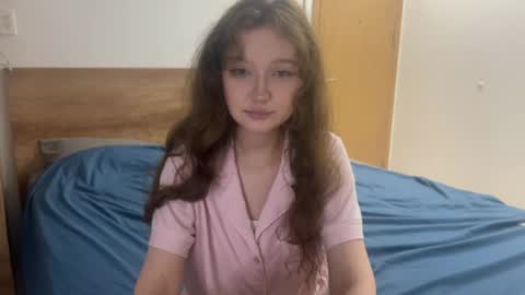 Ela online show from June 25, 6:46 pm