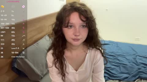 Ela online show from July 31, 7:59 pm