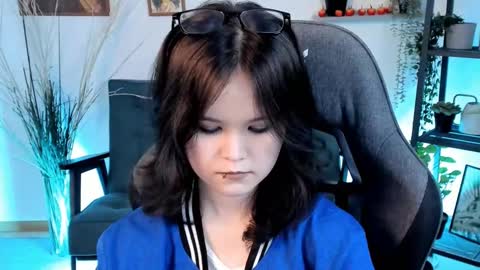 Your sweet girl online show from March 5, 1:10 am