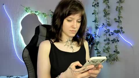 elastikiss online show from April 15, 9:45 am