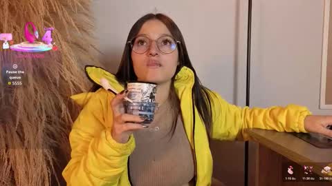 Elecktra online show from February 23, 7:38 pm