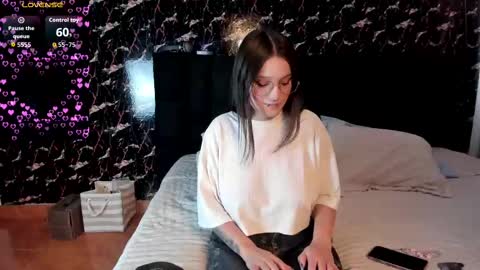 Elecktra online show from October 15, 7:47 pm