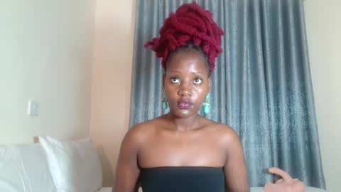 Snapshot of elegant_ebony chatting on January 10, 9:34 am Nika online show from January 10, 9:34 am