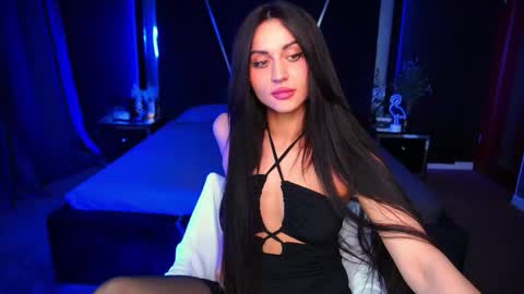 elegant_mysterious online show from September 19, 7:50 pm