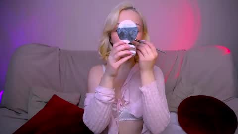 elenamonroe_ online show from March 8, 4:27 am