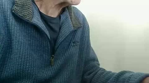 elfyonee online show from September 23, 2:22 pm