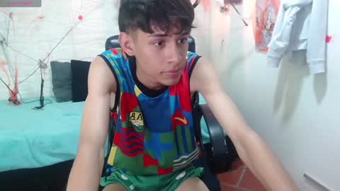 E L I A S online show from December 7, 5:21 am