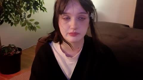 Ellie online show from October 18, 5:44 am