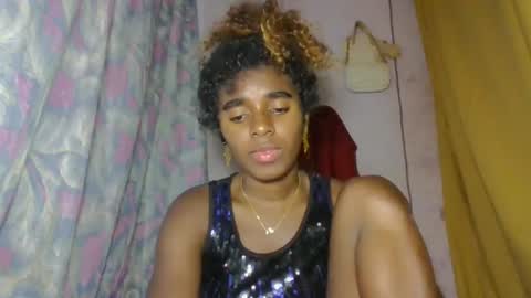 elina981 online show from April 12, 4:44 pm