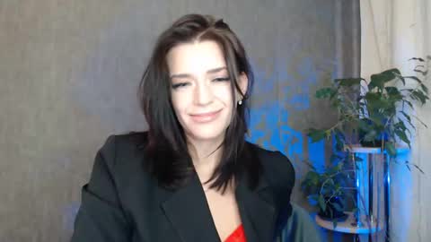 Elina online show from April 19, 10:45 pm