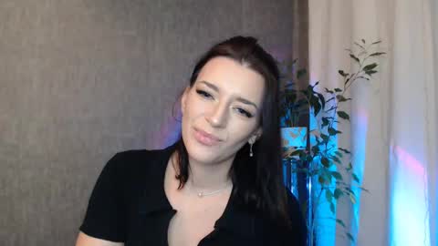 Elina online show from January 16, 11:59 pm