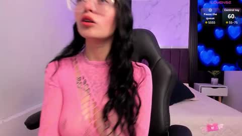 ELISSA online show from October 31, 2:17 pm