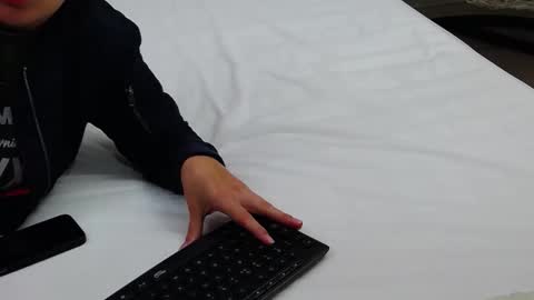 Krissy online show from October 1, 8:24 am