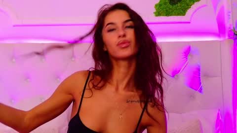 ElisaCharm online show from June 4, 4:07 am