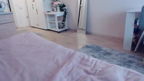 Elis online show from February 23, 6:48 am