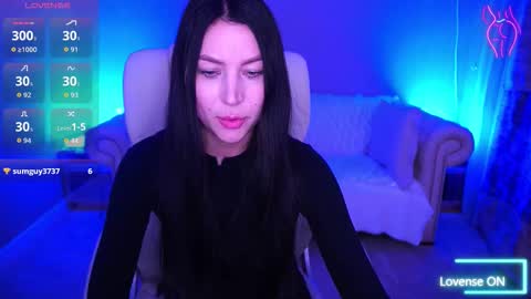 elisevelour online show from November 30, 1:51 pm