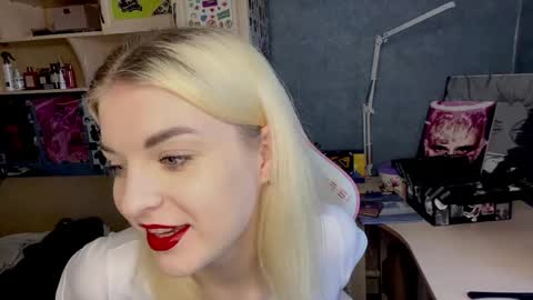Kate online show from May 3, 10:21 am