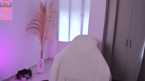 Snapshot of elissa_dominguez chatting on October 14, 2:53 pm Elissa online show from October 14, 2:53 pm