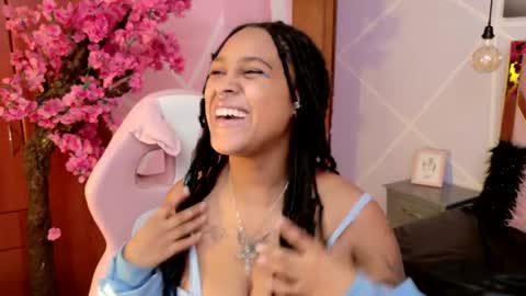 elit noa online show from October 14, 7:39 pm