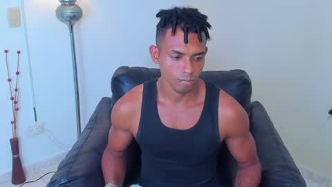 Valentino Konny y Jhon online show from June 29, 3:47 am