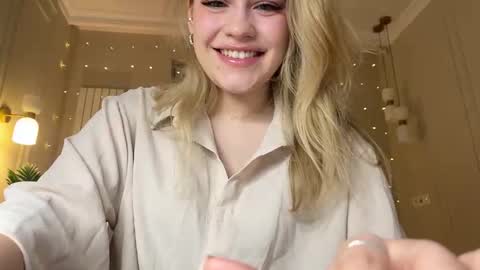 Stephanie online show from January 31, 7:11 pm