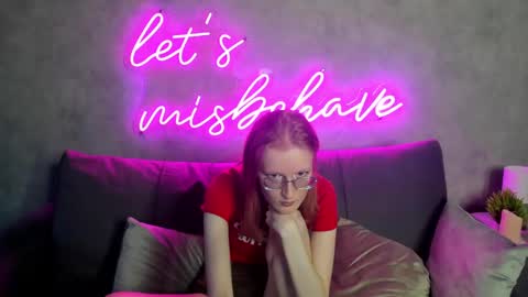 Elizabeth online show from February 1, 11:10 am