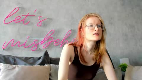 Elizabeth online show from February 8, 7:59 am