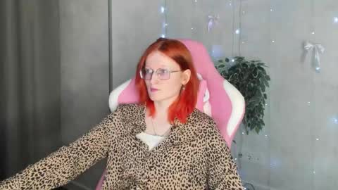 Elizabeth online show from January 10, 9:04 am