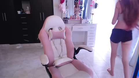  Elizabeth  online show from September 22, 4:44 pm