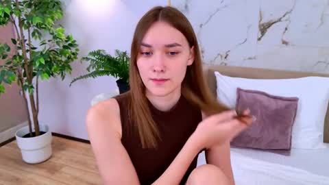 Elizabeth online show from November 7, 4:20 pm