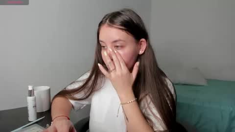 instgram aly leiv17 ---- Im model-independent online show from November 17, 4:31 pm